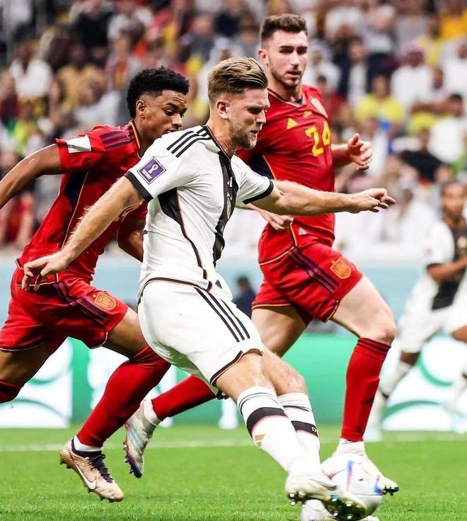 全队跑动量吓人