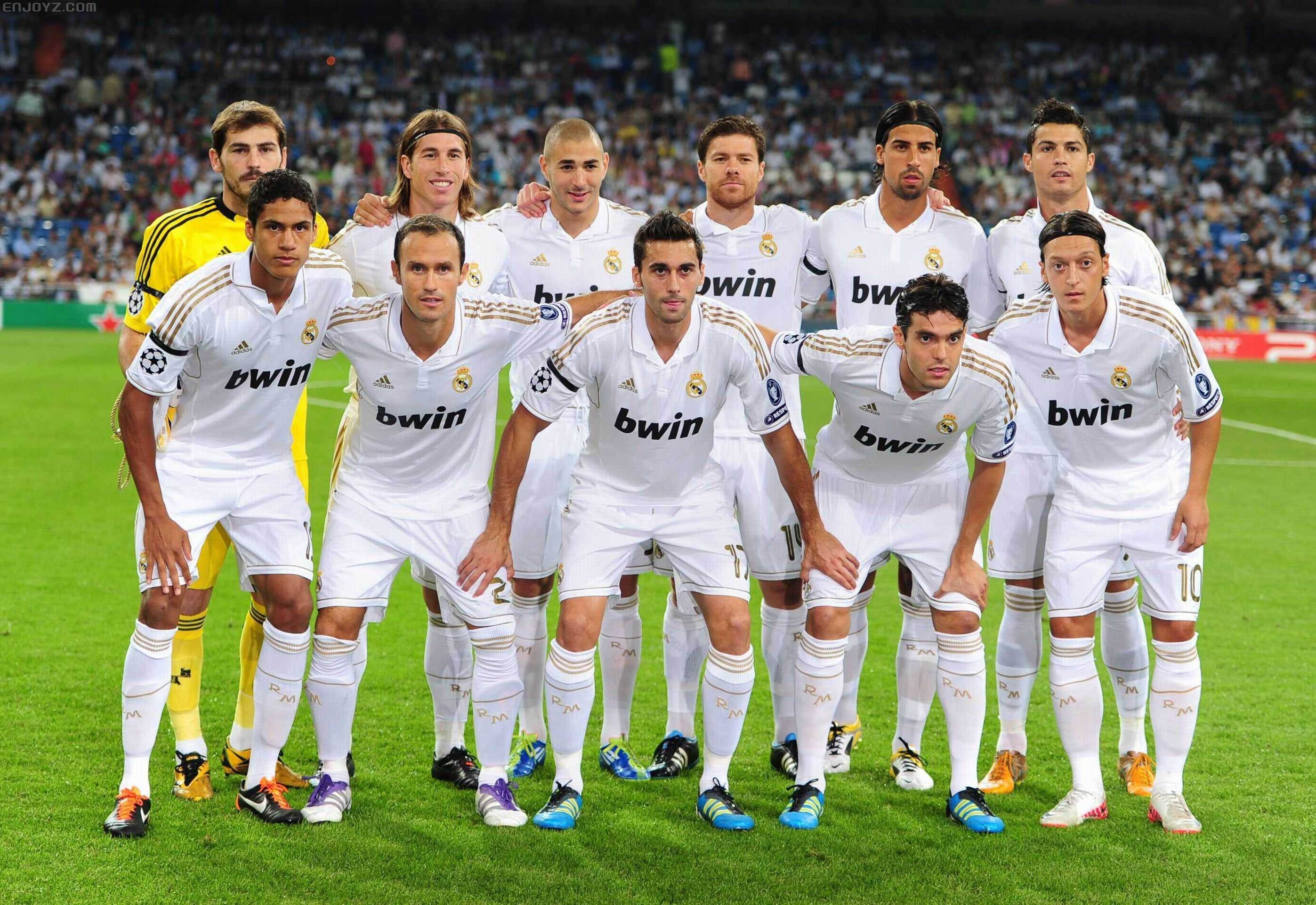 辽宁男篮在CBA杯赛中遭江苏逆转，杨鸣指出防守和心态问题，赛后将迎战NBL合肥狂风。