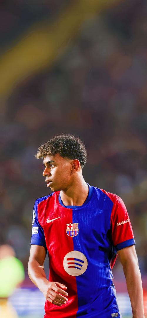 替补球员关键时刻助球队锁胜