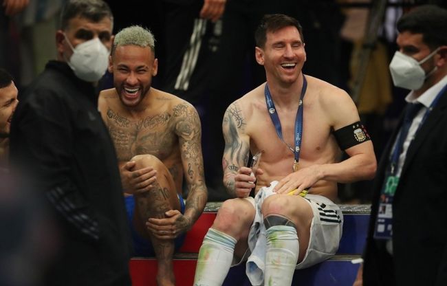 罗体：罗马进球被吹后，克雷莫内塞现场屏幕却一直显示0-2