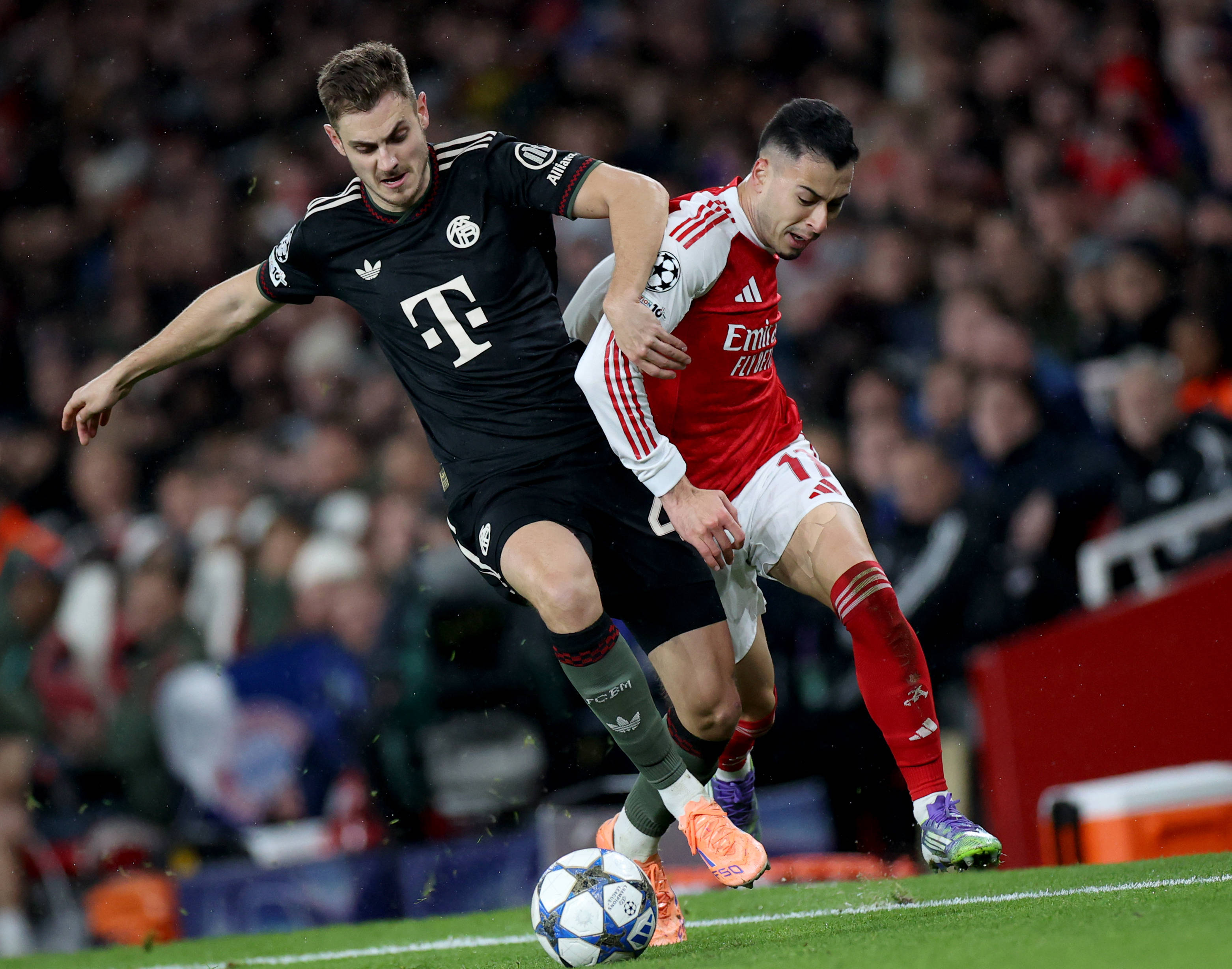 桑德兰全队的跑动量和投入度比之前有下滑，这可能也会是曼城赢球的机会