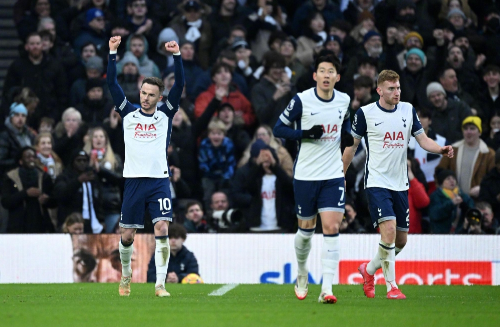 高薪核心拒改踢法！炮轰主帅复制C罗闹剧