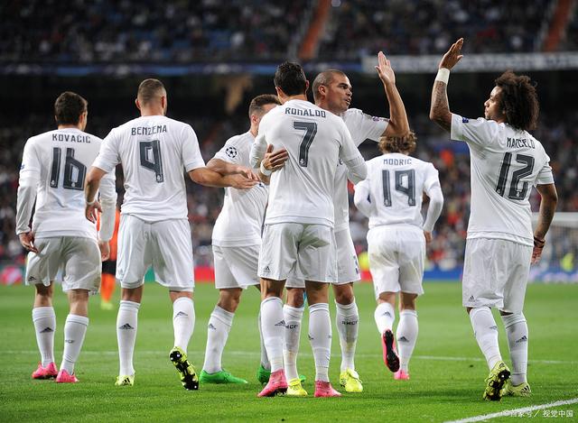 2025年成都混合团体世界杯第二阶段，日乒以8-0战胜瑞典队，取得六连胜，雪藏张本兄妹，伊藤美诚、松岛辉空表现强势。