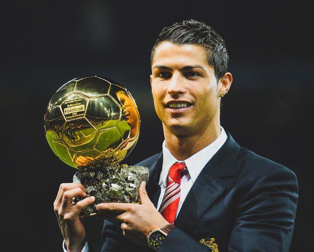 吴曦：输球是因下半场压力较大，申花把握机会能力需要加强